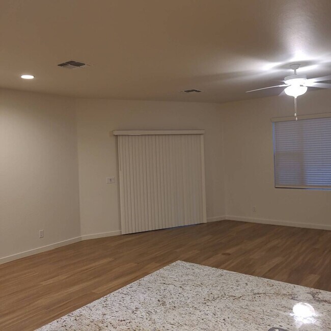 Building Photo - Sunland Springs Village 55+ Community