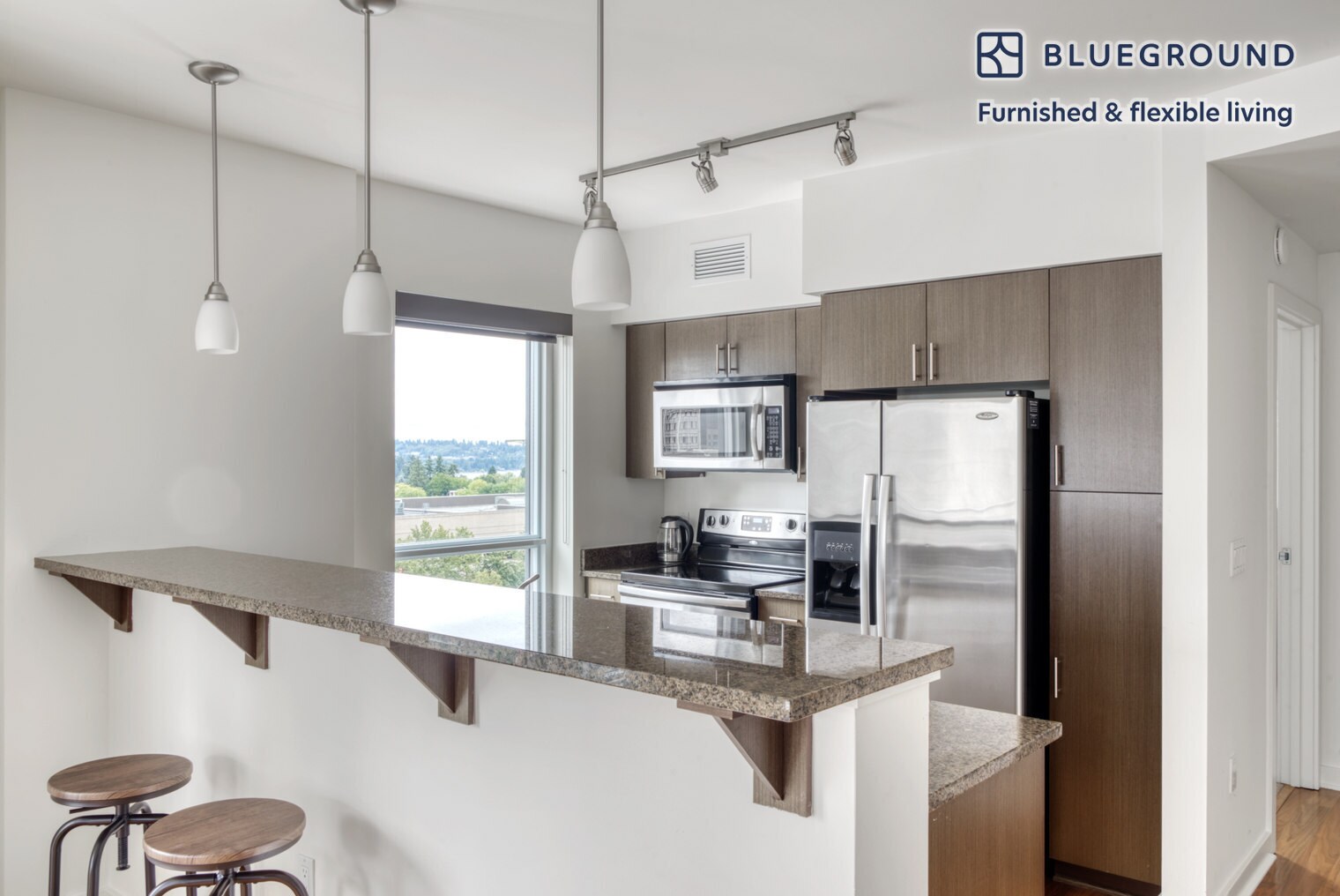 Building Photo - 10349 NE 10th St