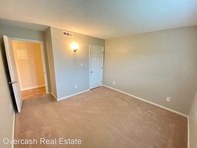 Building Photo - 2 br, 2 bath House - 123 Carriage House Drive