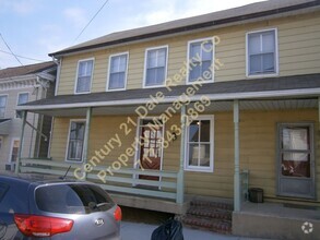 Building Photo - Lovely 2 BR 1900 sq ft Home in Jefferson PA