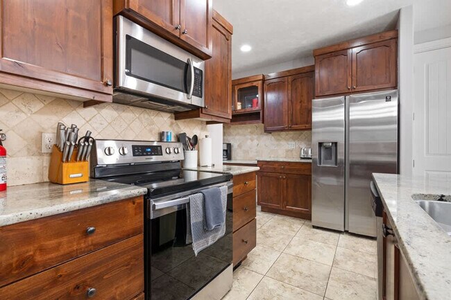 Building Photo - 2965 N LeBlanc Way