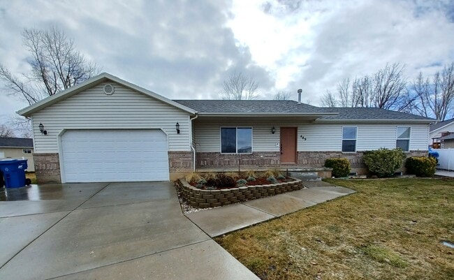 Primary Photo - 489 W 500 N St