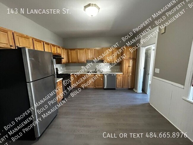 Building Photo - 143 N Lancaster St