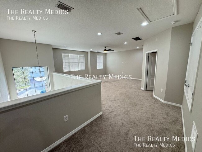 Building Photo - 5107 Appenine Loop W