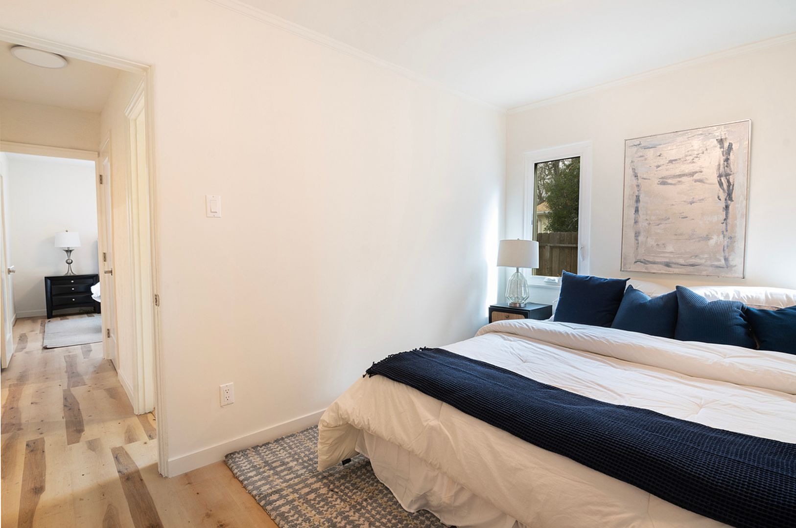 Building Photo - 15946 Hart St