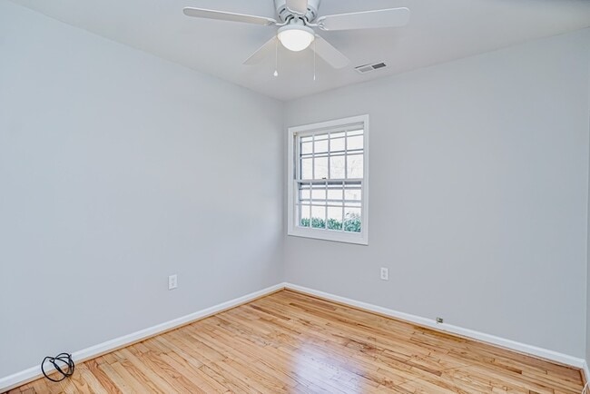Building Photo - 123 Swinton Dr