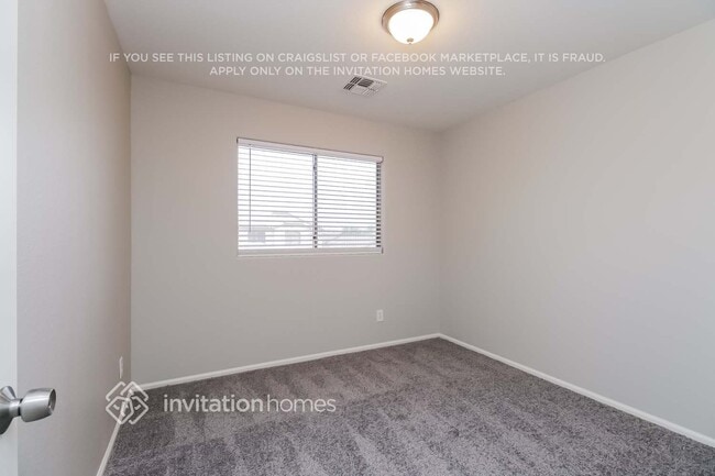 Building Photo - 42575 W Sunland Dr
