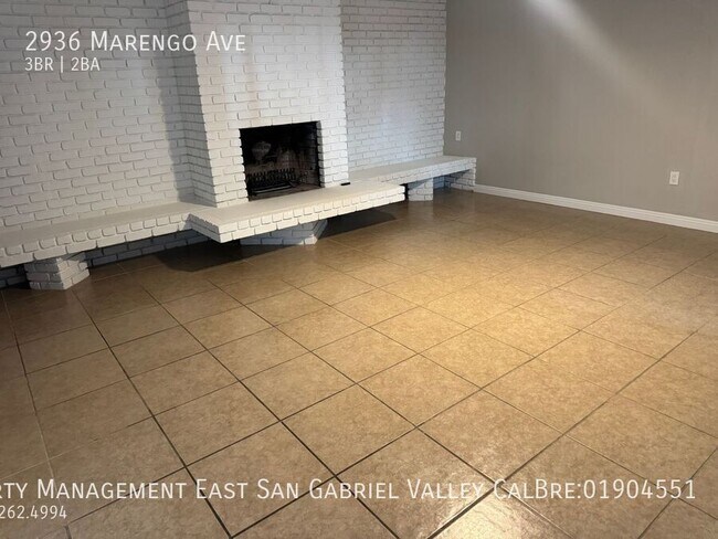 Building Photo - 2936 N Marengo Ave