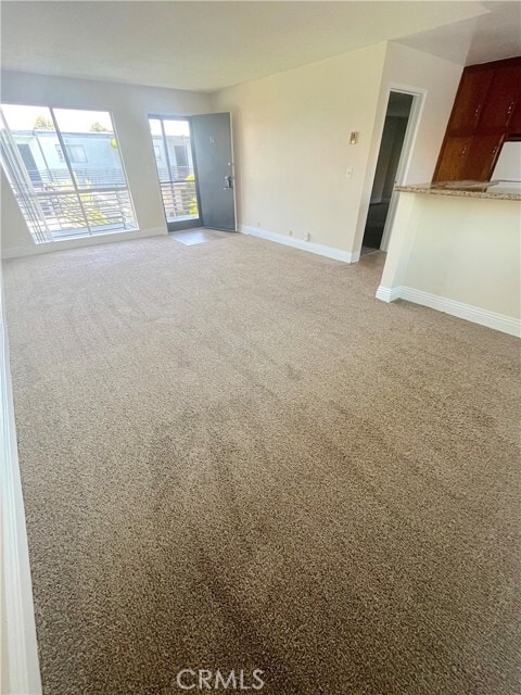 Building Photo - 931 W 19th St