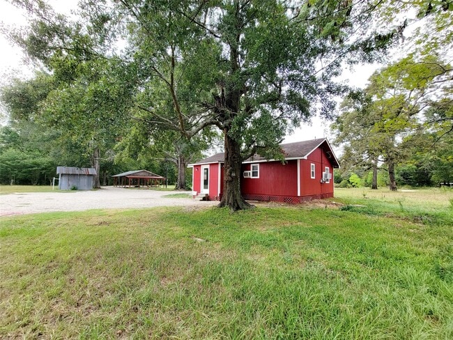 Building Photo - 15590 Magnolia Park