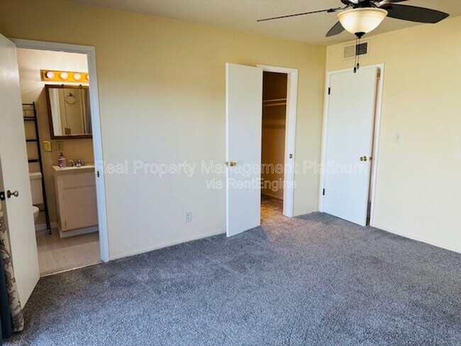 Building Photo - 3536 E Behymer Ave