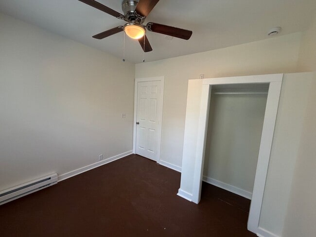Building Photo - Swannanoa - Newly Renovated Beacon Village Cottage