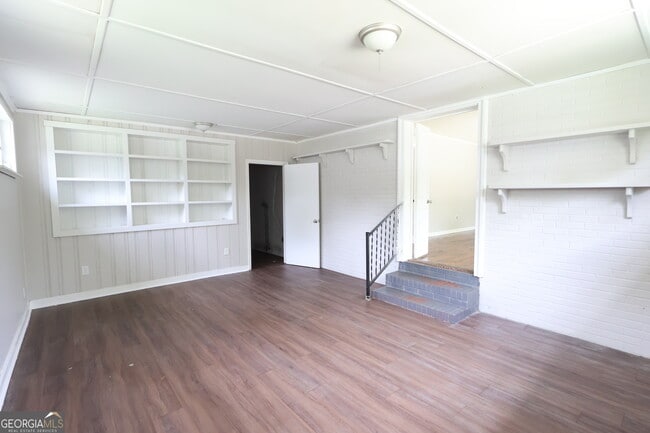 Building Photo - 1465 Irwinton Rd