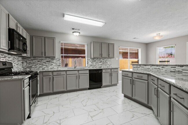 Building Photo - 20418 Cherry Haven Cir