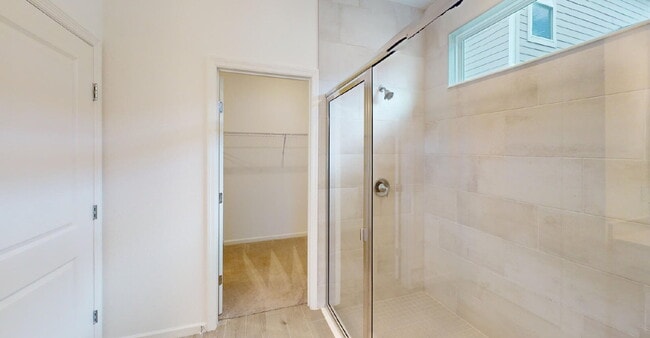 Building Photo - "Charming 3-Bed Oasis on Friendship Fountain Ave with 2 Full Baths and 1714 Sq Ft of Comfort!"