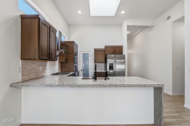 Building Photo - 15340 Resolve Dr