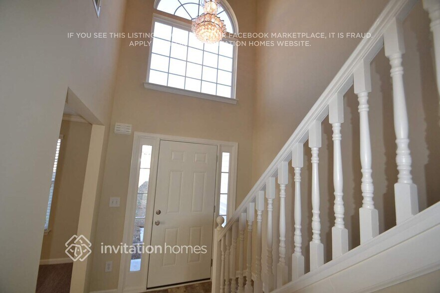 Building Photo - 4283 Arabian Way SW