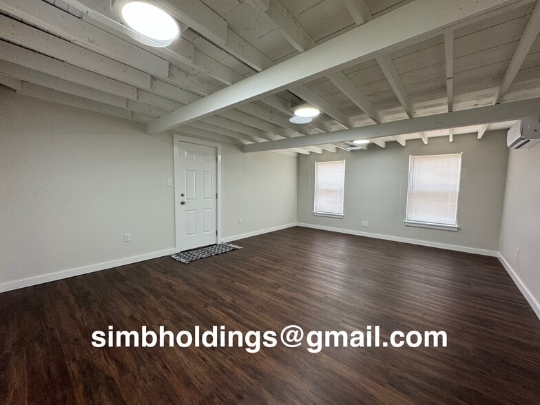 Building Photo - 2830 Colorado Ave
