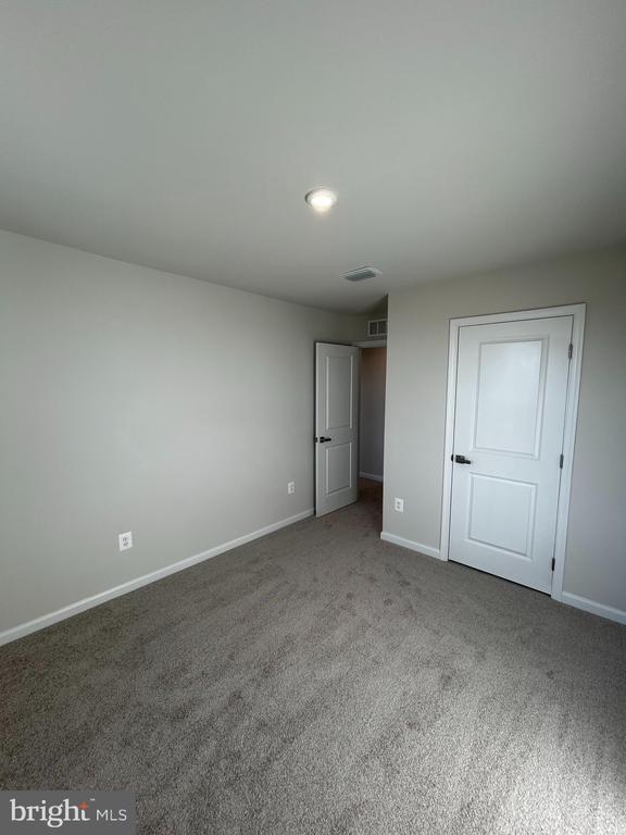 Building Photo - 2737 Apricot Dr