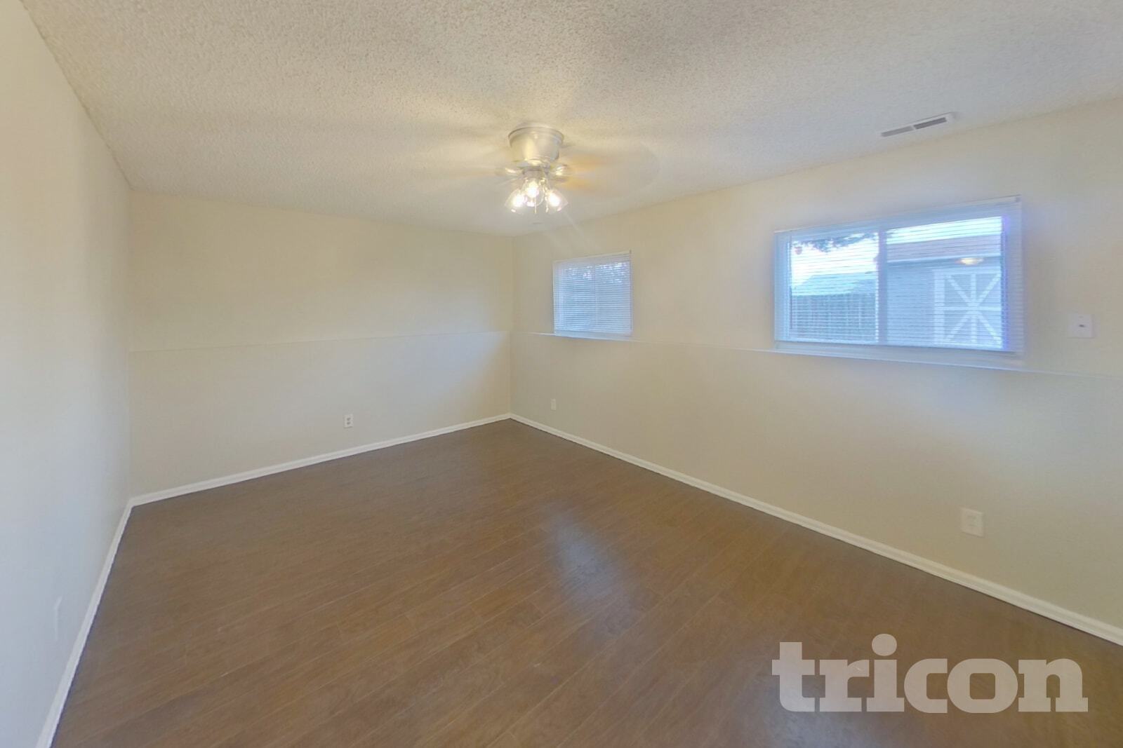 Building Photo - 6845 Parkridge Ct