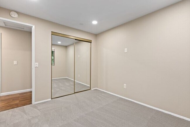 Building Photo - Air Conditioned Urban Retreat in Whispering Pines