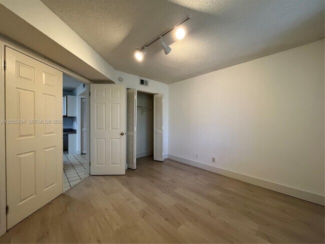 Building Photo - 4035 W McNab Rd