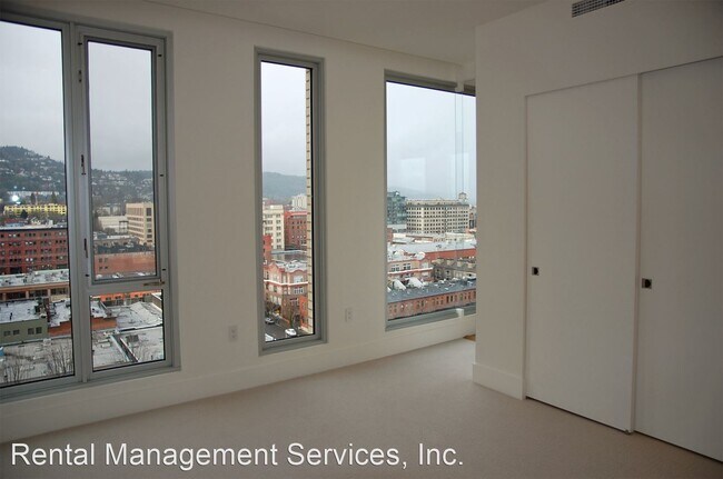 Building Photo - 2 br, 2 bath House - 937 NW Glisan #1230
