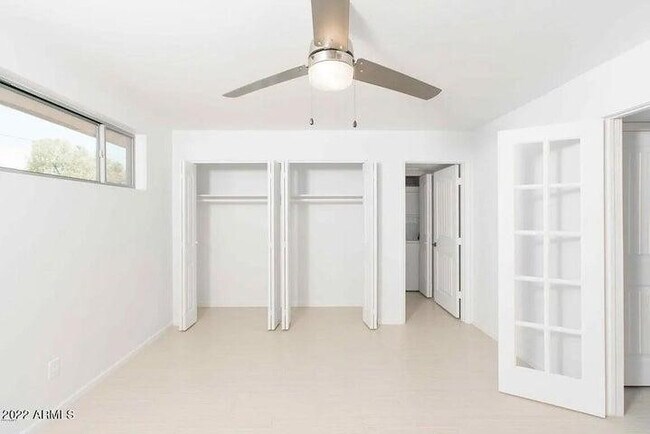 Building Photo - 334 W Medlock Dr