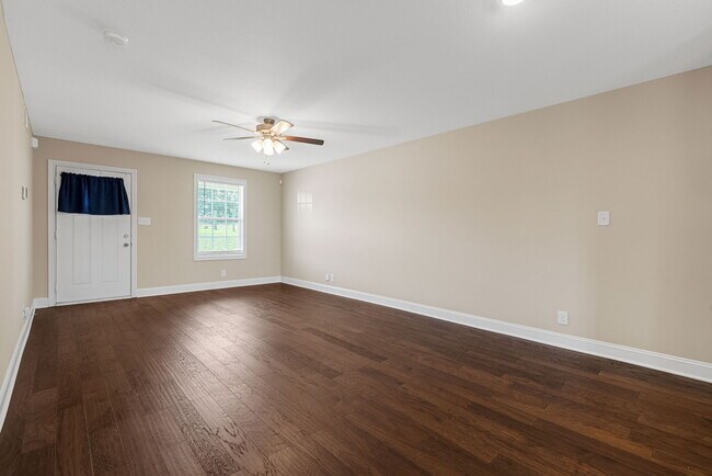 Building Photo - 2961 Lancelot Ln