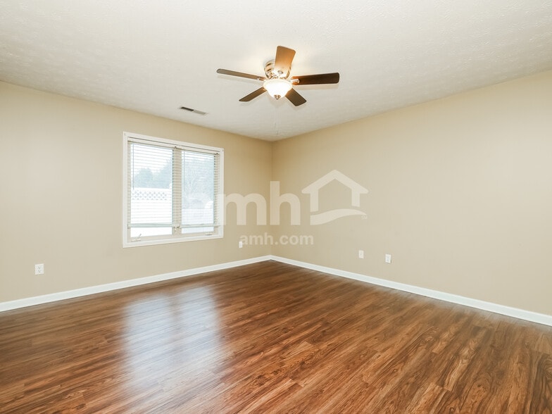 Building Photo - 151 Union Ridge Dr