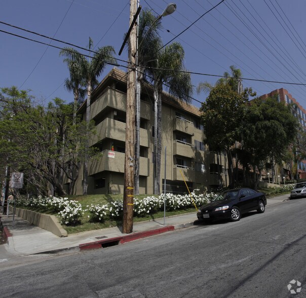 Primary Photo - 1011 N Palm Ave