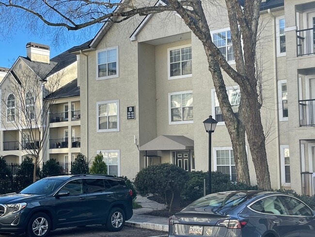 Building Photo - 3655 Habersham Rd NE