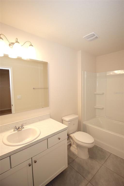 Building Photo - 121 Redbud Rd