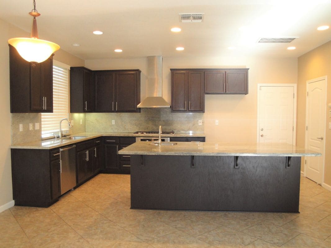 Building Photo - 140 Nabor Ct