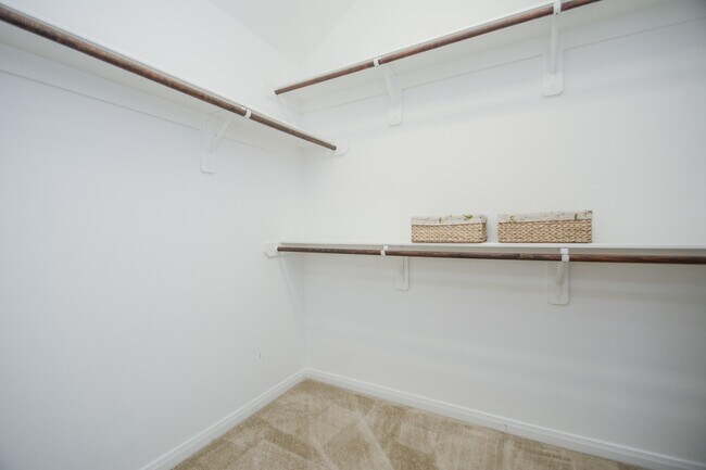 Building Photo - 118 N Heritage Mill Cir