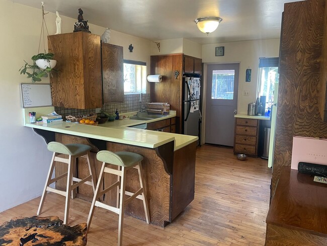 Building Photo - CHARMING 3BR/1BA home in ALPINE with Extra...