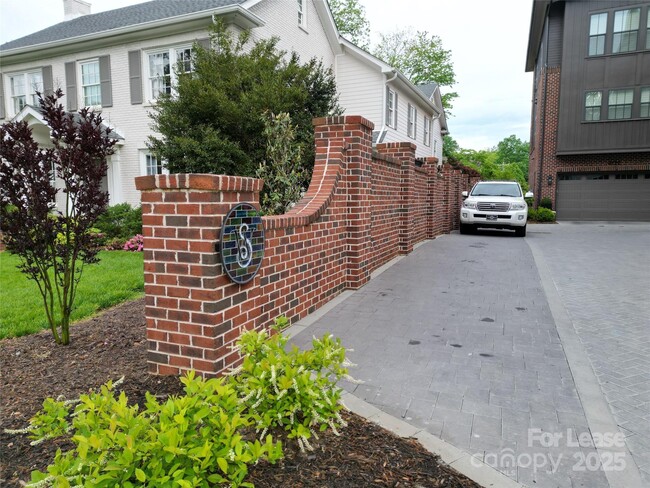 Building Photo - 4121 Selwyn Walk Ct