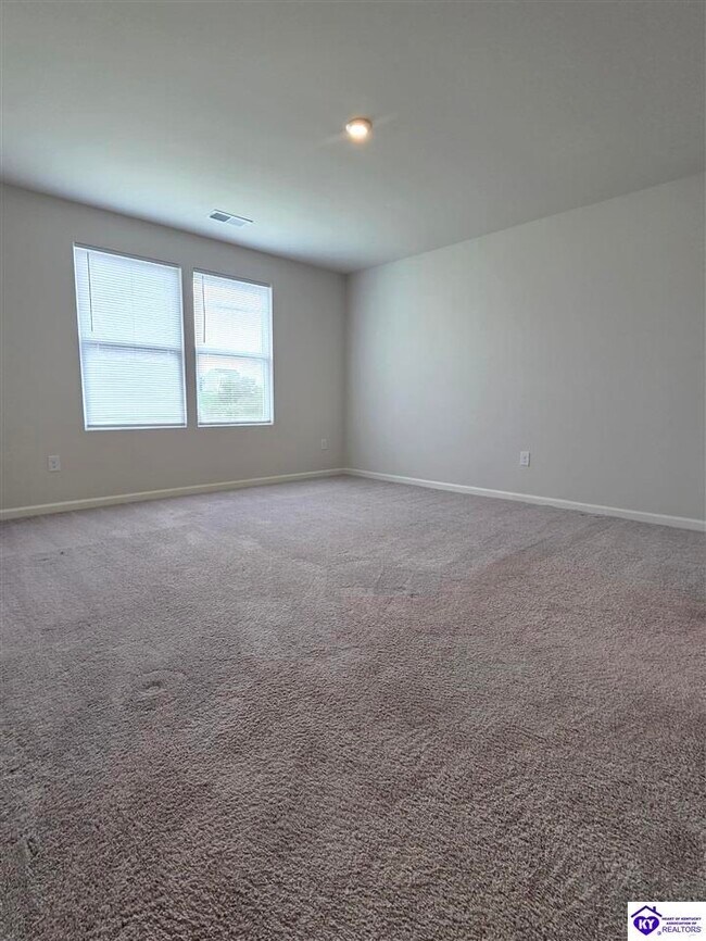 Building Photo - 132 Elegance Wy