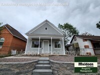 Building Photo - 625 Elm St