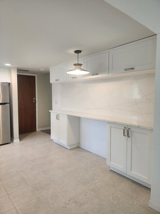 Building Photo - 28435 Trident Ct