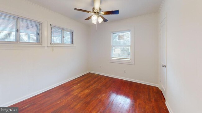 Building Photo - 6511 Enfield Dr