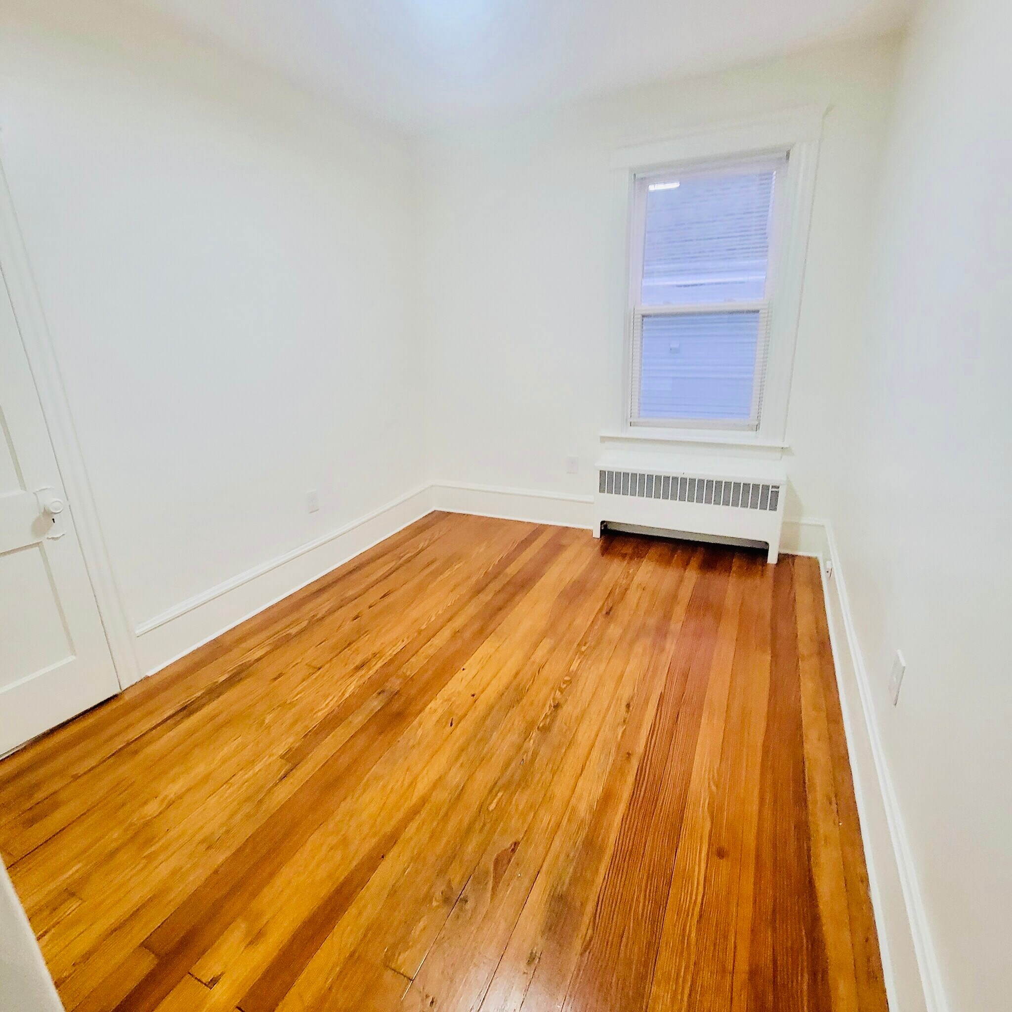 Building Photo - 19 Vale St