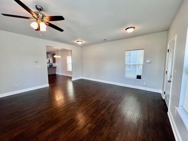 Building Photo - Gorgeous 4 bedroom 3 bath new construction...