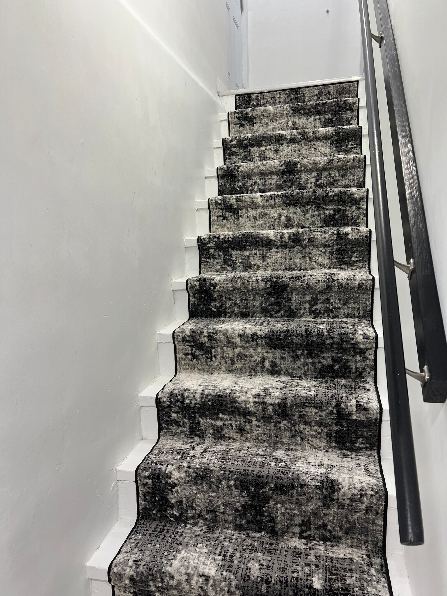 Building Photo - 2696 S Melbourne St