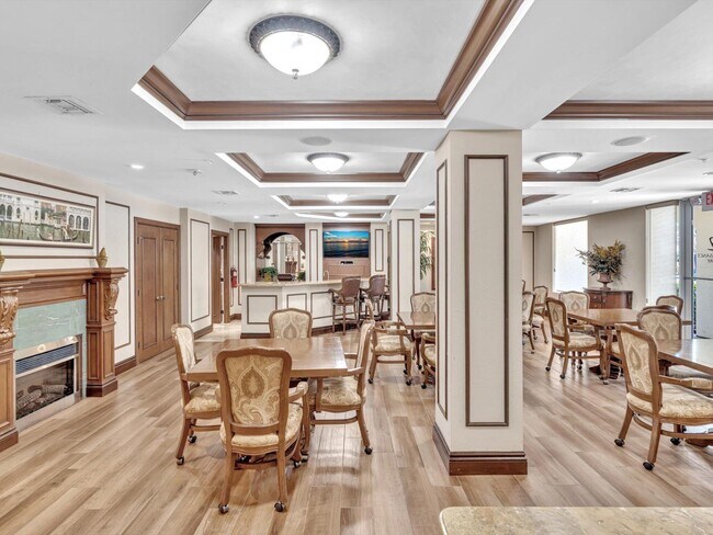 Building Photo - 4303 Renaissance Way