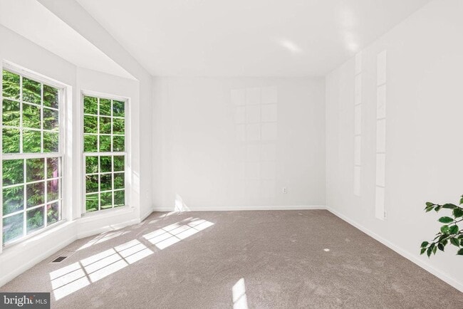 Building Photo - 406 Arnold Dr