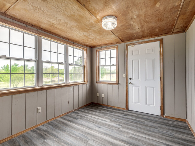Building Photo - 11308 Meadow Ridge Ln
