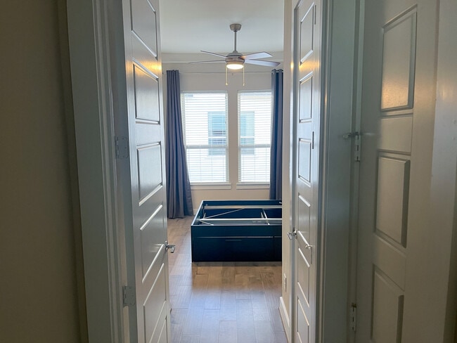 Building Photo - 2643 Fountain Key Blvd