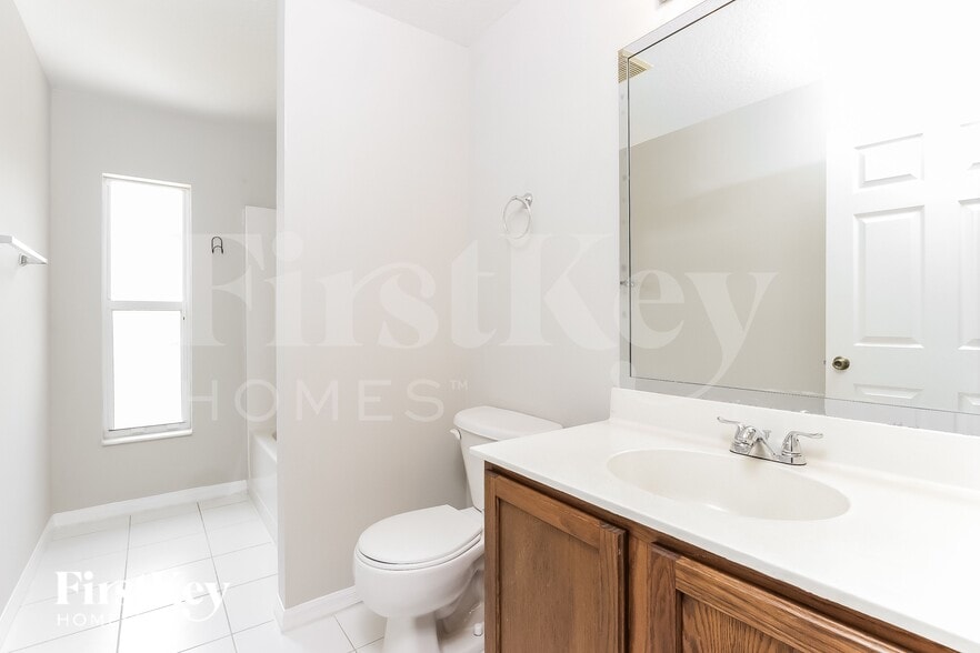 Building Photo - 3526 SW Rosardo St