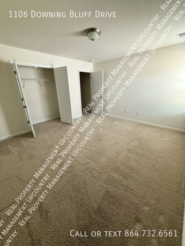 Building Photo - 1106 Downing Bluff Dr